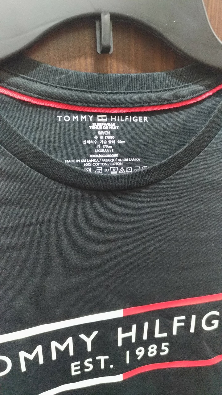 Tommy 方框 1985 薄長T 黑S