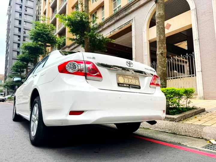 2011年TOYOTA ALTIS 1.8L．一手自用車．里程9萬多公里．里程保證．車況極優．便宜代步車