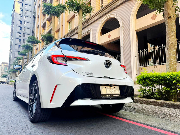 2021年Toyota Corolla AURIS Sport 2.0L．好車總是一面之緣．旗艦版．紅灰內裝．只跑３萬