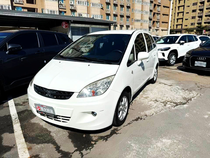 2010年Mitsubishi Colt Plus 1.6L．實車實價．非常優質的代步小車．只跑11萬多公里．遮風避雨好選擇