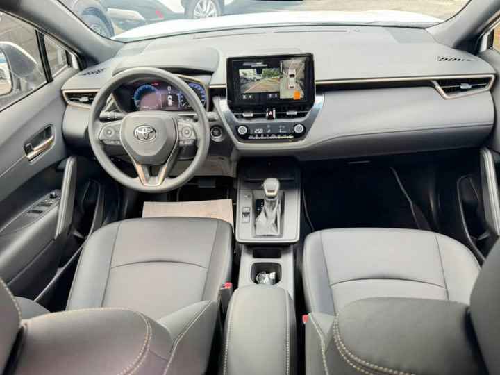 全新車未開封2026年TOYOTA CROSS CC 1.8L．原價88.9萬 60週年紀念版．現折13萬．新車里程4公里．新車保固中．可在舊換新