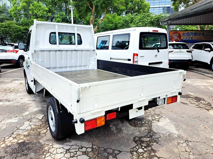 全新車未開封2026年TOWN ACE 1.5L．自排．木床貨車．新車55.5萬下殺優惠．新車里程3公里．原廠四年１２萬公里保固中