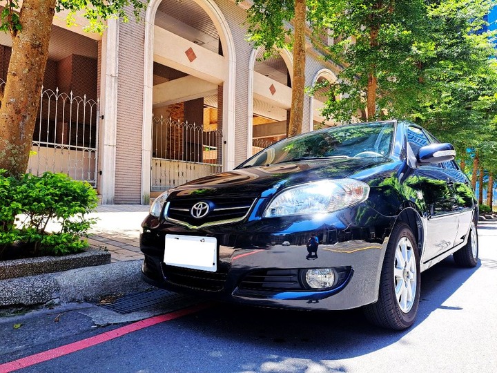 2012年小改款VIOS 1.5L E版．自用車庫車．里程只跑５萬多公里．附第三方認證書．車況極優