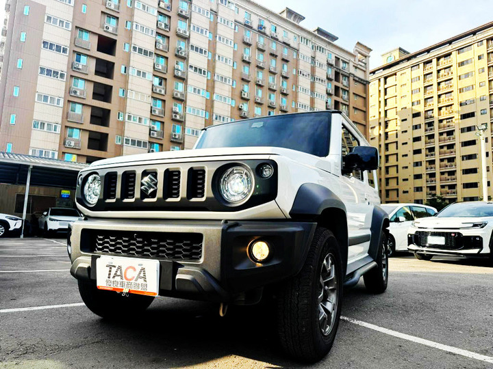 2020年Suzuki Jimny 1.5L．越野小悍將．一手車庫車．里程3萬公里．原廠保養．升級環景360．皮椅．