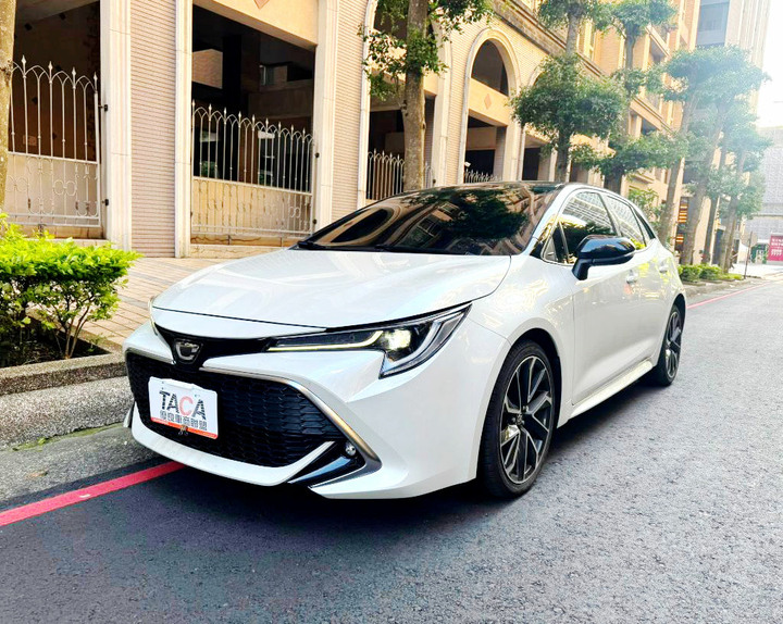 2021年Toyota Corolla AURIS Sport 2.0L．好車總是一面之緣．旗艦版．紅灰內裝．只跑３萬