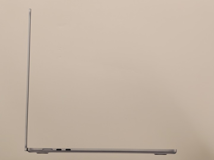 如新MacBook Air 15吋 M4 512GB 16G 天藍色