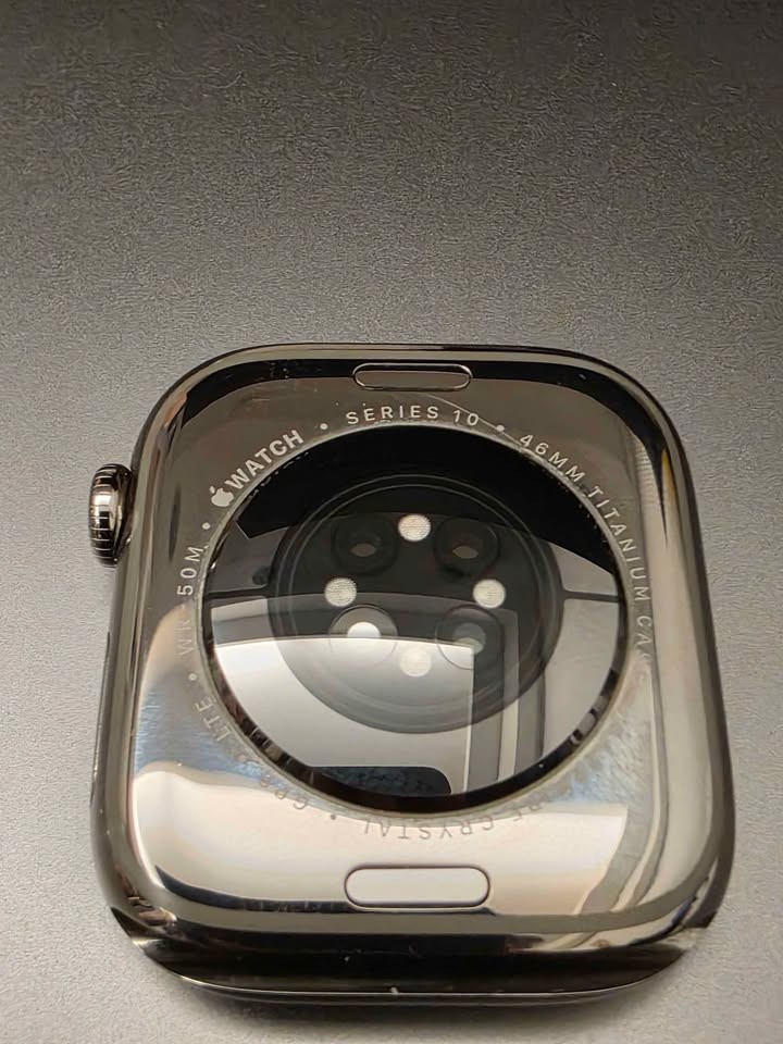 Apple Watch S10 46mm 鈦金屬 原色 電池健康度99%