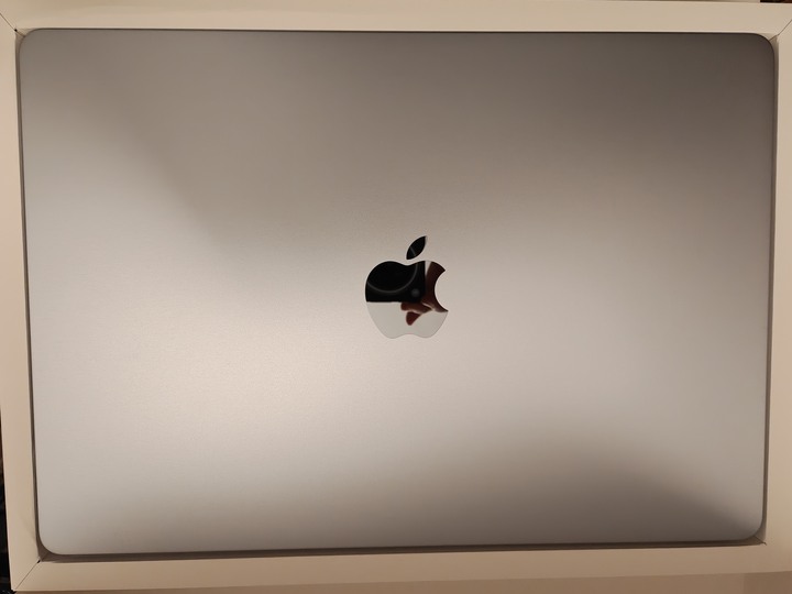 如新Macbook Air 15吋 512GB 16G 天藍色