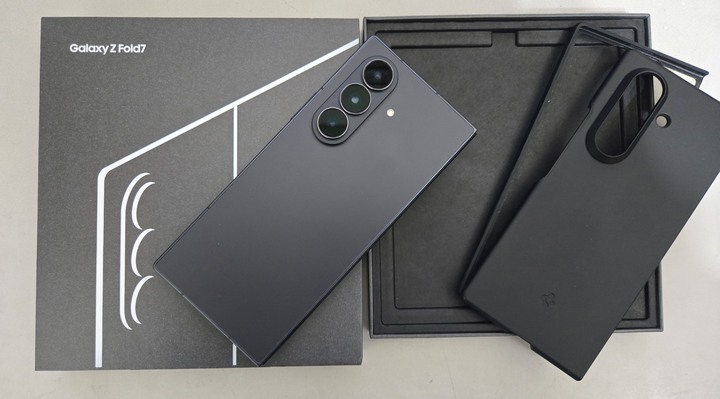 Samsung fold 7 512G 兩年保固內,可換S26U 512G