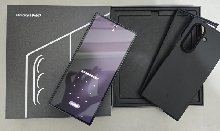 Samsung fold 7 512G 兩年保固內,可換S26U 512G