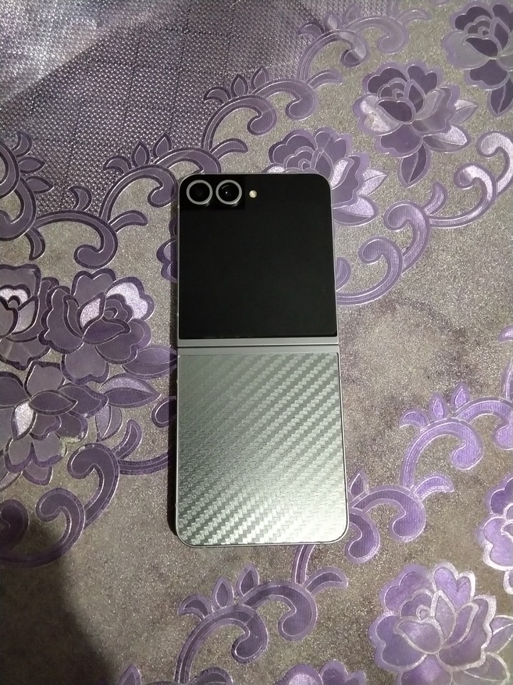 Samsung Z Filp6 銀色 256G
