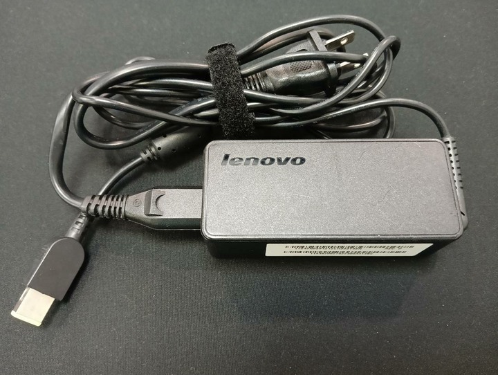 【二手 I Lenovo 聯想】原廠 45W 筆電變壓器｜ADLX45NDC2A｜20V 2.25A｜方口帶針