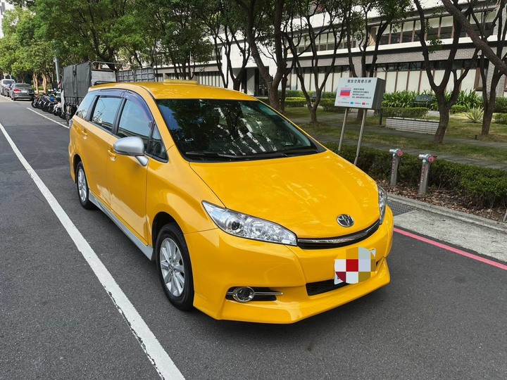 2013年 TOYOTA WISH 7人座 車況良好