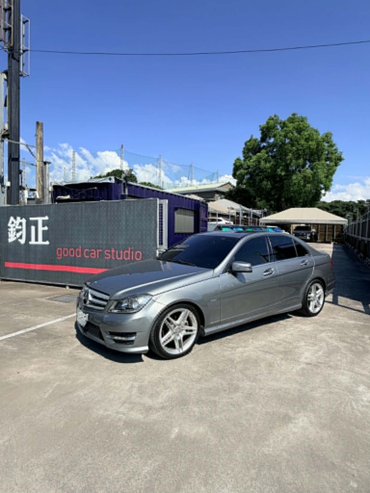 鈞正貿易 2012年 C250 AMG 天窗 凸輪軸已更新 原版 認證