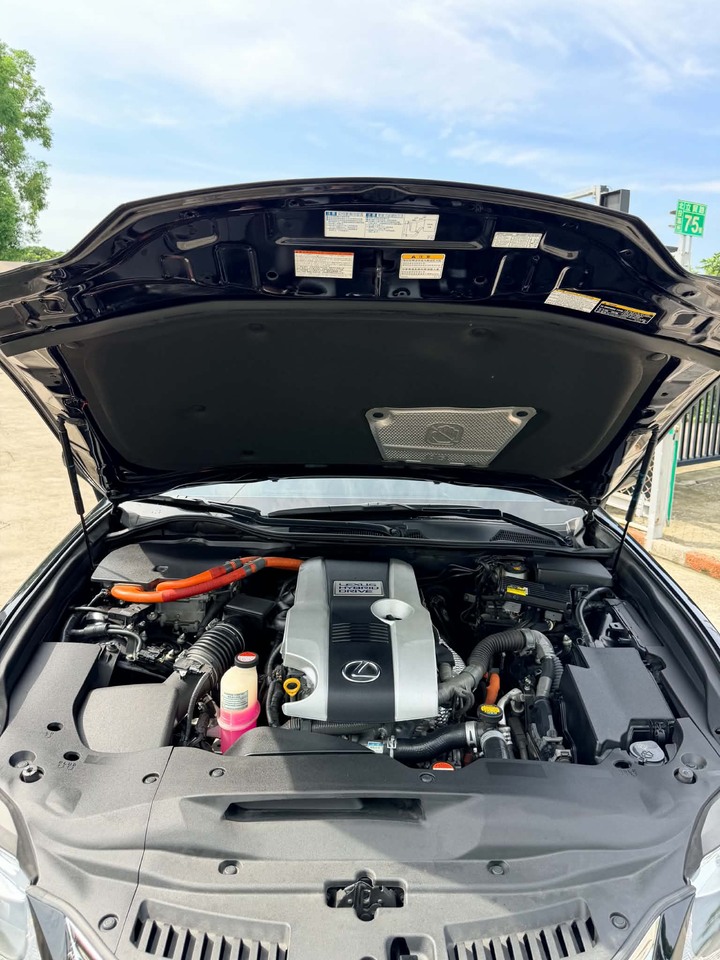 鈞正貿易 2014年 LEXUS GS300H 實跑14萬公里 原廠保養 大電池已更換 認證 綿密好車