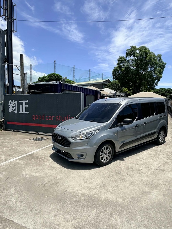 鈞正貿易 2021年 TOURNEO CONNECT 1.5 滑門 跑少 二三排座椅可收折 寧靜 認證