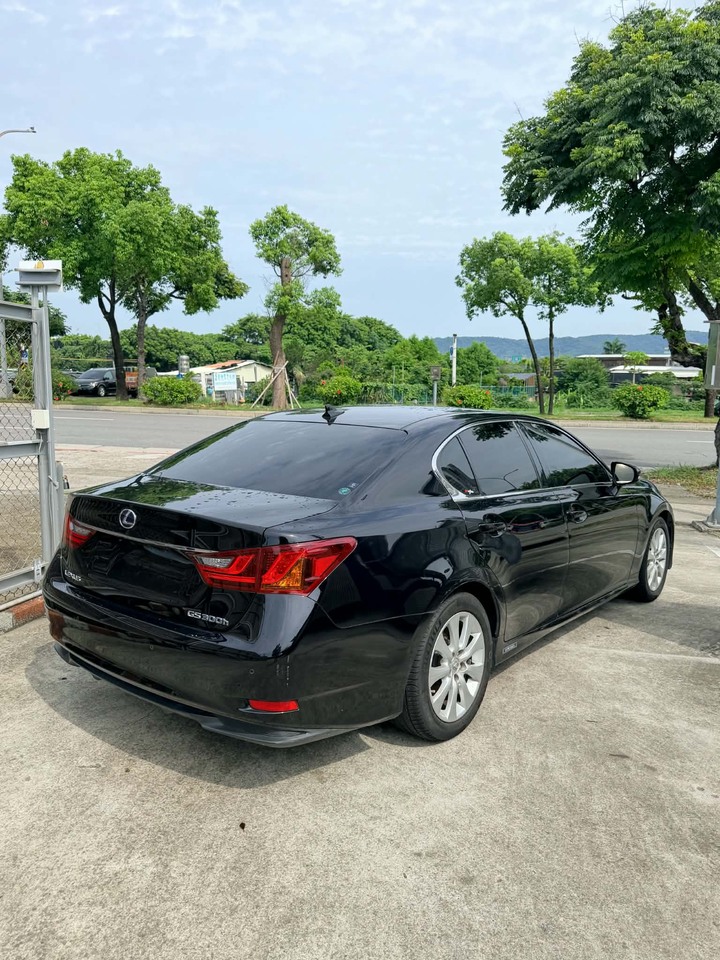 鈞正貿易 2014年 LEXUS GS300H 實跑14萬公里 原廠保養 大電池已更換 認證 綿密好車