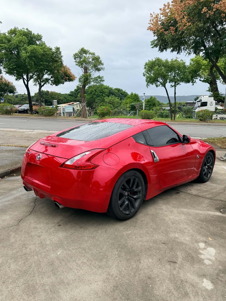 鈞正貿易 2016年 NISSAN 370Z 跑8萬公里 後驅 原版 原廠保養
