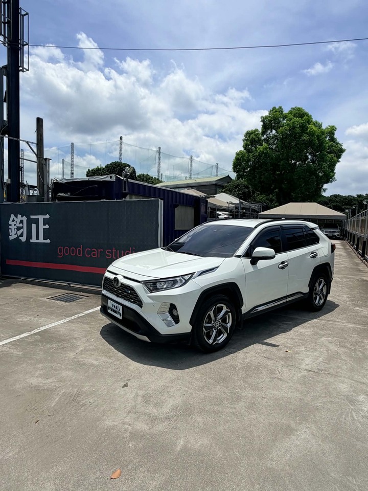 鈞正貿易 2020年 RAV4 2.0 尊爵版 新車111萬 實跑3萬 有跟車 盲點 完整 一手使用