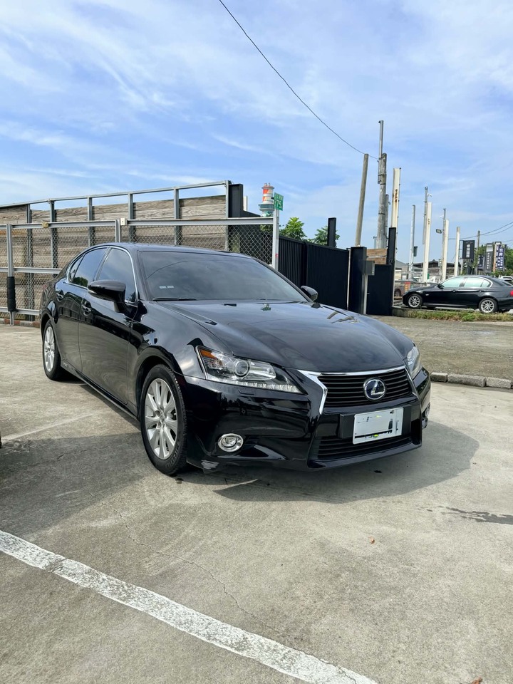 鈞正貿易 2014年 LEXUS GS300H 實跑14萬公里 原廠保養 大電池已更換 認證 綿密好車