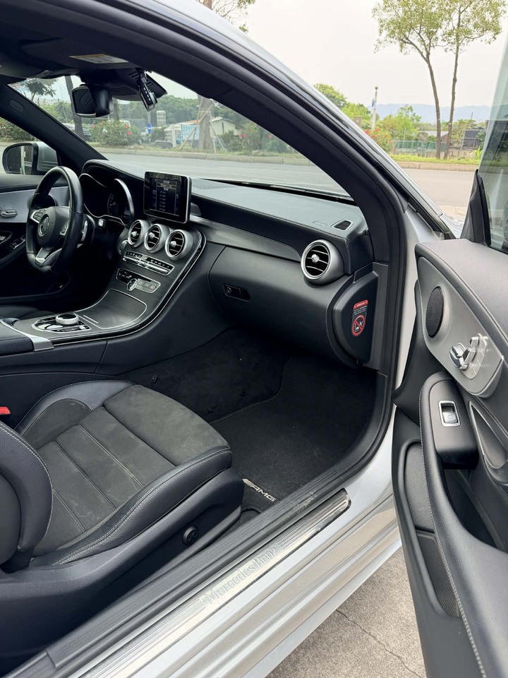 鈞正貿易 2016年 C250 COUPE AMG 跑110000公里 原版 認證