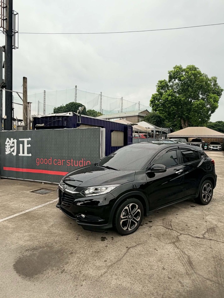 鈞正貿易 2017年 HONDA HR-V 1.8S版 一手 原版 跑少 認證