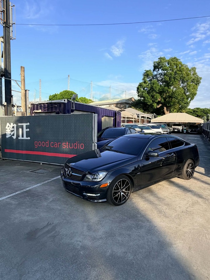 鈞正貿易 2012年 C250 COUPE AMG 全景天窗 凸輪軸通病已更新 原版 認證