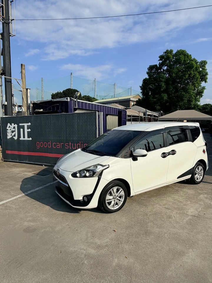 鈞正貿易 2017年 TOYOTA SIENTA 1.8 一手使用 無載貨 跑極少 車況優異 認證