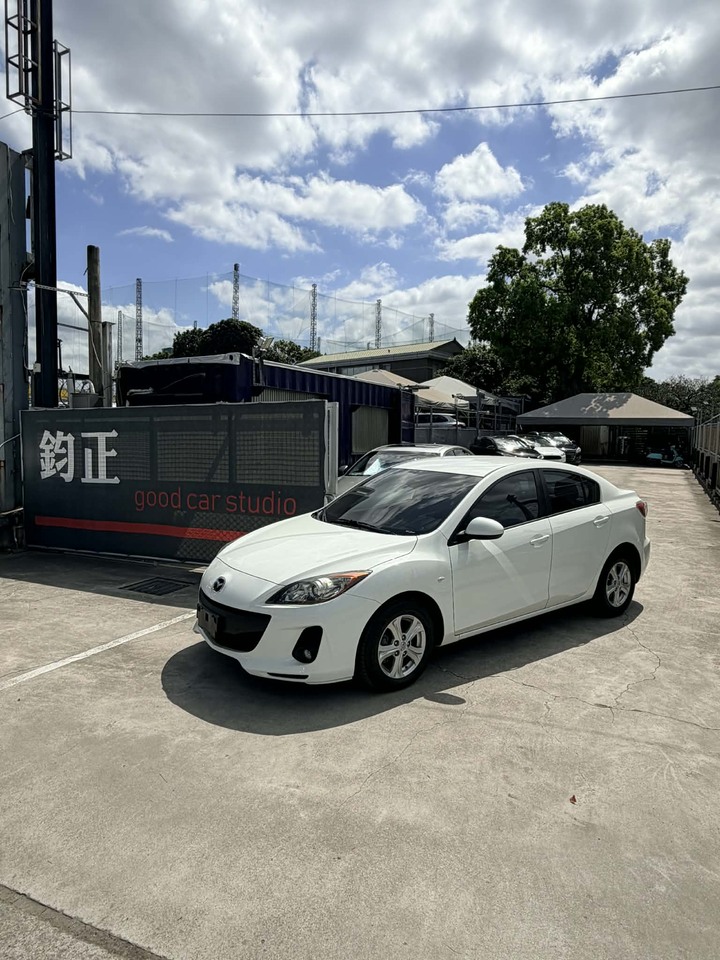 鈞正貿易 2014年 MAZDA3 1.6 四門 原 一手持有 原廠保養 車況優良 原版