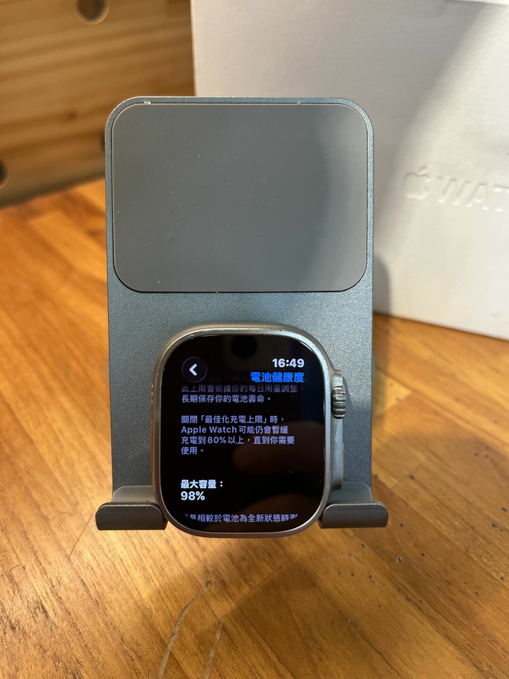 Apple WATCH ULTRA 2 49mm 原盒 充電器 電池98 過保 完美 正常 自取 不議