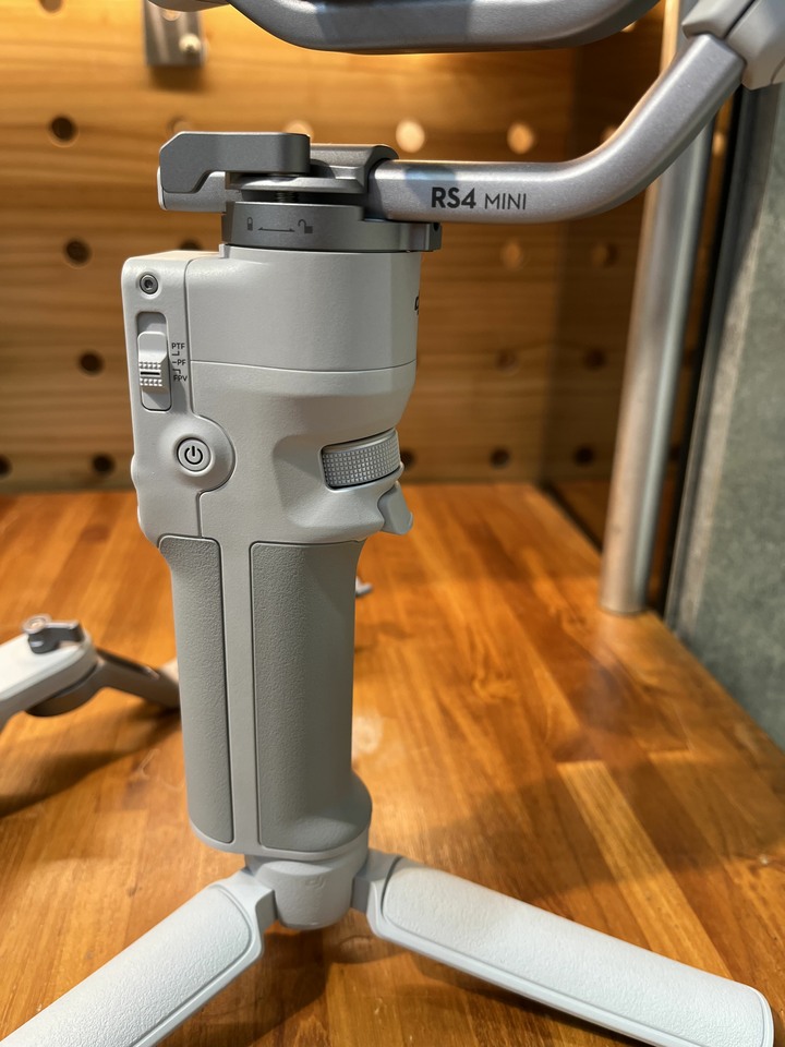 DJI RS4 Mini Combo套裝 智慧跟拍/提壺手把 功能正常 近全新 自取 議價不回