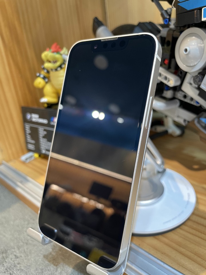 Iphone13 mini 128G 白 電池79% 無拆修 正反面無傷完美 邊框小傷 整體9成新 自取 不議