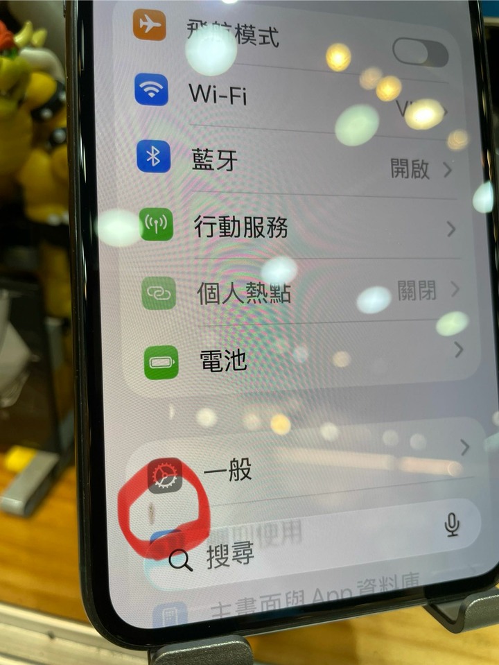 Iphone11 ProMax 64g 電池68% 人臉故障 外觀8成新 圖4紅圈有一暗點 功能正常 自取 不議