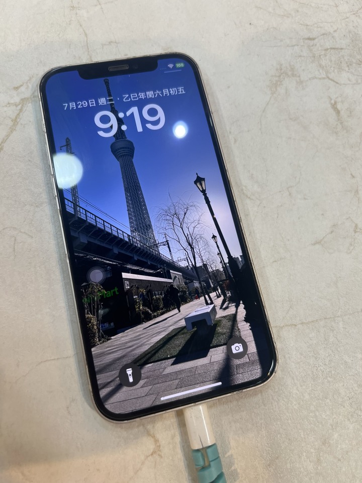 Iphone12 64g 白 無背蓋破 副廠電池 其餘全原廠 功能正常 自取 不議