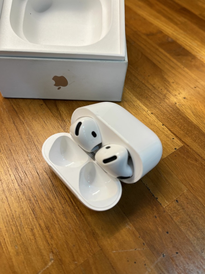AirPods 4 一般版 A3050 保至2027/02/09 功能正常 自取 議價不回