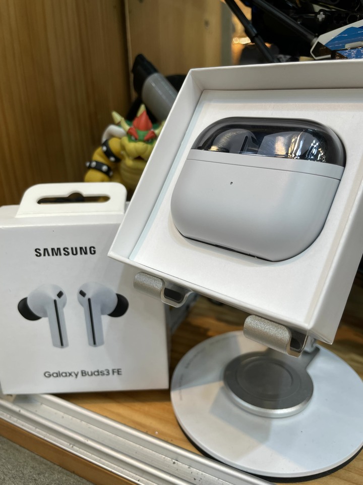 Samsung Buds 3 FE 極新 自取 不議