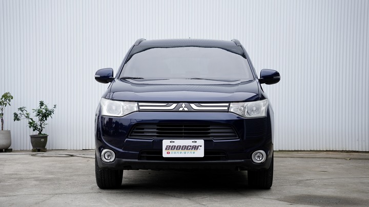 兩千中古車－阿鈺 好車推薦，2015 MITSUBISHI OUTLANDER 2.4