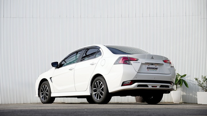 兩千好車－阿鈺 好車推薦＂2019 Lancer 1.8＂跑三萬、數位儀表