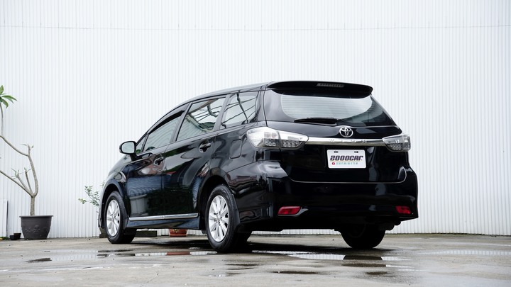 兩千好車－阿鈺 好車推薦＂2013 TOYOTA WISH 2.0＂ 一手車、跑13萬、里程準、無重大事故及泡水