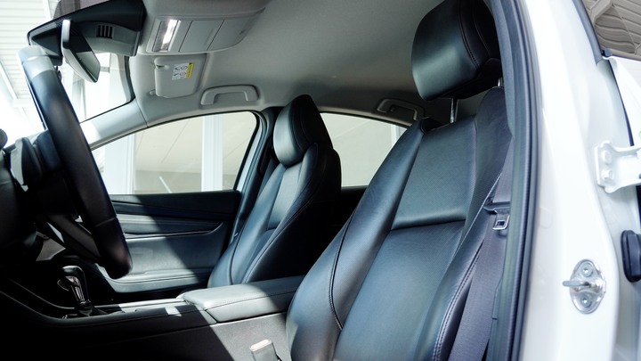 兩千好車－阿鈺 好車推薦＂2020 Mazda 3＂Bose音響、電動座椅、抬頭顯示