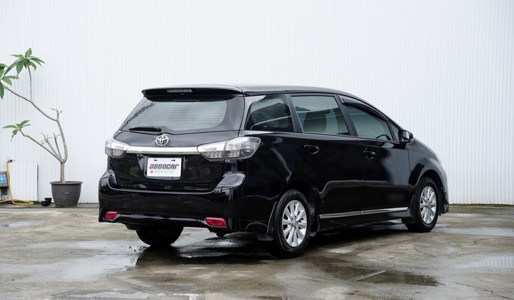 兩千好車－阿鈺 好車推薦＂2013 TOYOTA WISH 2.0＂ 一手車、跑13萬、里程準、無重大事故及泡水