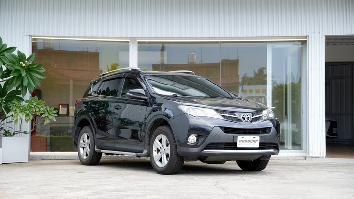 兩千好車－阿鈺 好車推薦＂2014 Toyota Rav4＂跑10萬、電動椅、天窗、恆溫