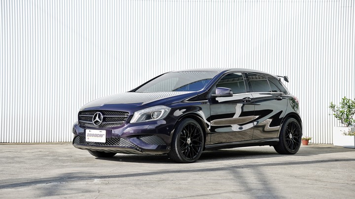 兩千好車－阿鈺 好車推薦＂2014 M-BENZ A180＂安卓機、電動椅