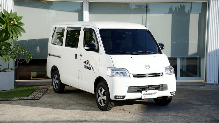 兩千好車－阿鈺 好車推薦＂2024 Toyota Town Ace＂只跑2千、自排5人座