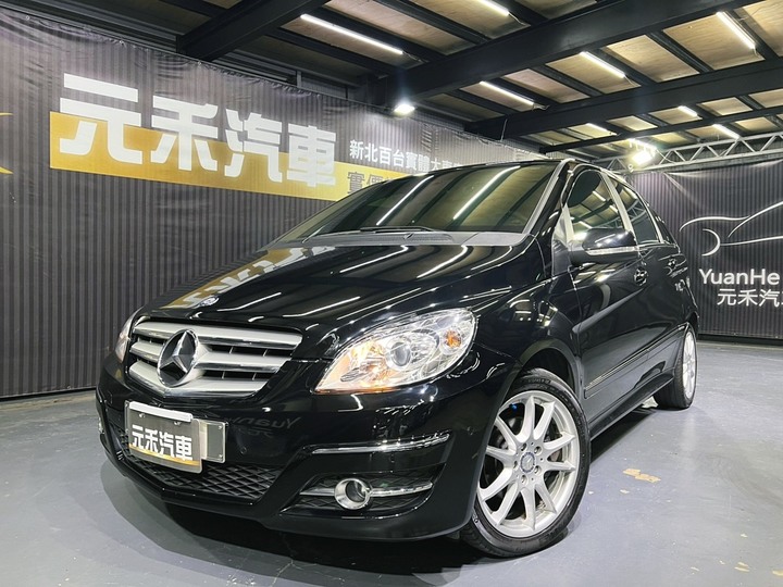 (213)正2011年出廠 W245型 M-Benz B-Class B180 1.7 汽油 科技黑