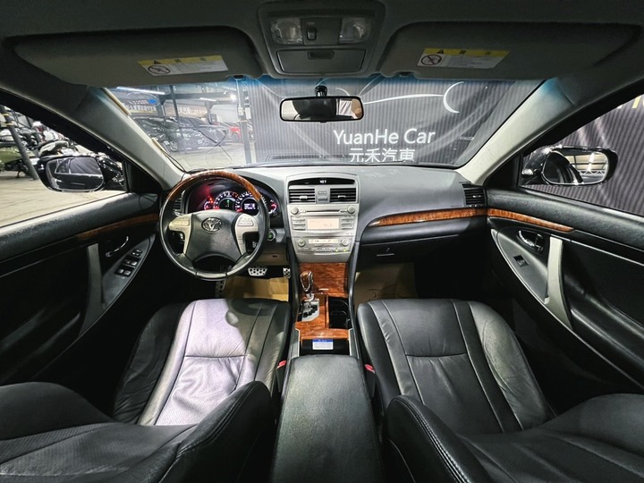 (176)正2009年出廠 Toyota Camry 2.4 G 汽油 尊貴黑