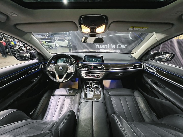 (86)2016年式 G11型 BMW 7-Series 740i 3.0 汽油 尊貴黑