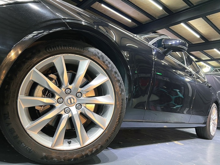 (177)正2017年 Volvo S90 T5 Momentum 2.0 星耀黑 汽油