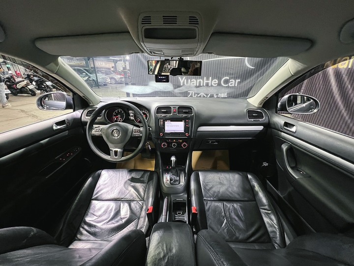 (219)2012年式 Volkswagen Golf Variant 1.4 TSI 汽油 極淨灰