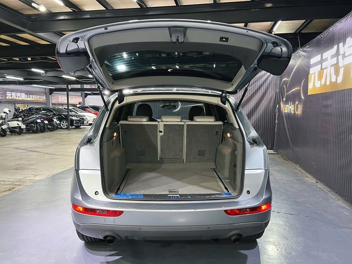 (170)正2011年出廠 Audi Q5 2.0 TFSI quattro 汽油 極淨灰